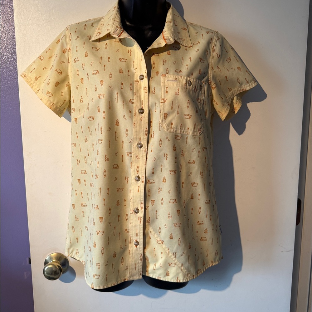 Orvis Women’s Yellow Button Down Shirt with Fun Print Size Small